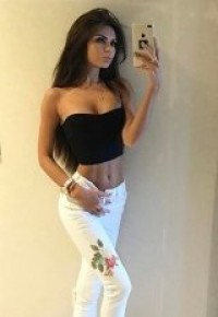 Вика 23 года м.Павелецкая