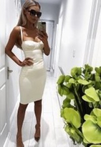 Лиза 24 года м.Павелецкая