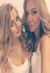 Маша и Даша 22 года м.Киевская