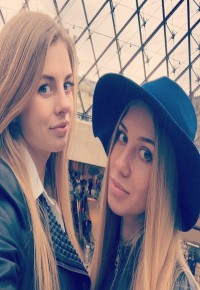 Маша и Даша 22 года м.Киевская