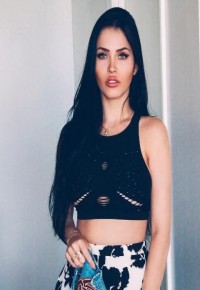 Таня 24 года м.Митино